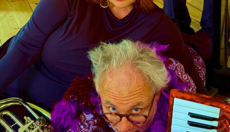 Frau Sonntag und ihr ständiger Begleiter